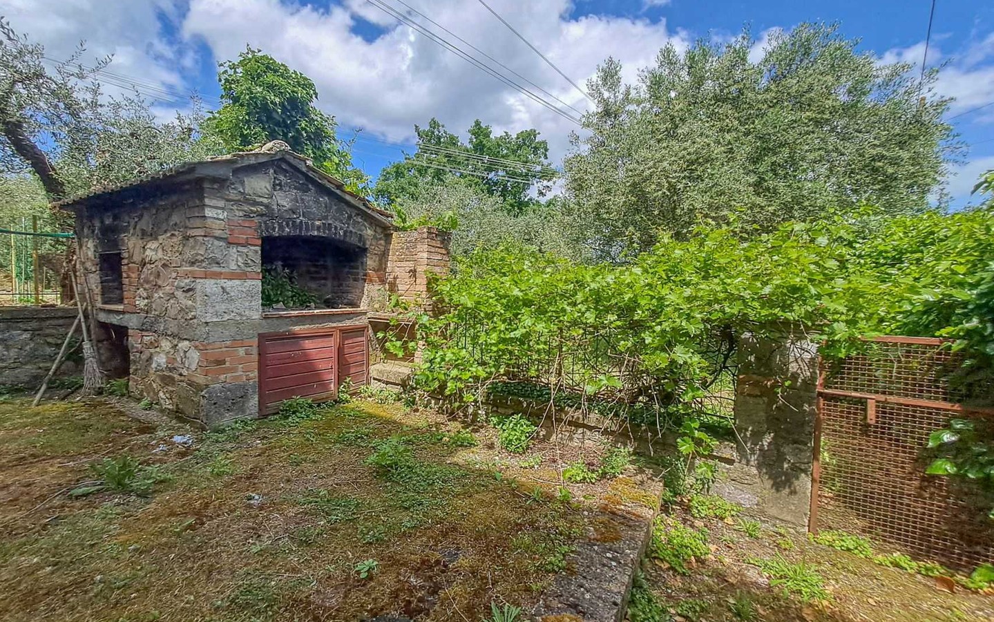 House in Stabbiano - Image 5