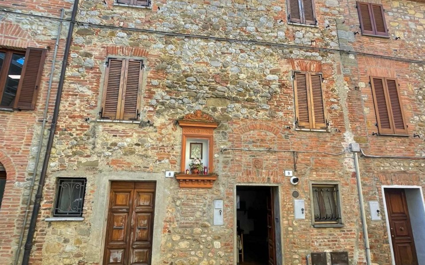 House in Monteleone d'Orvieto - view 1