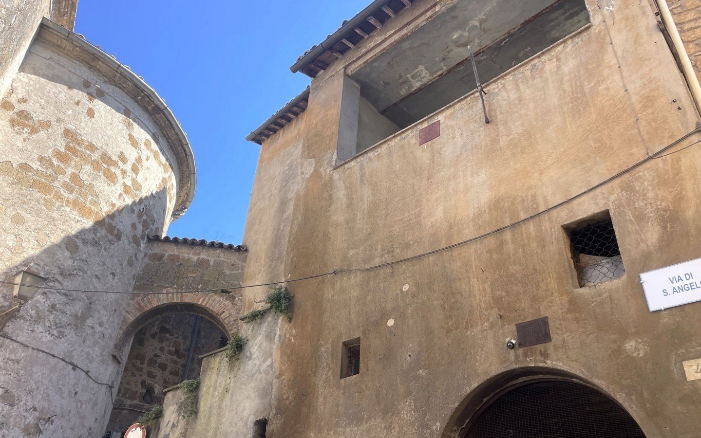 House in Orvieto - view 1