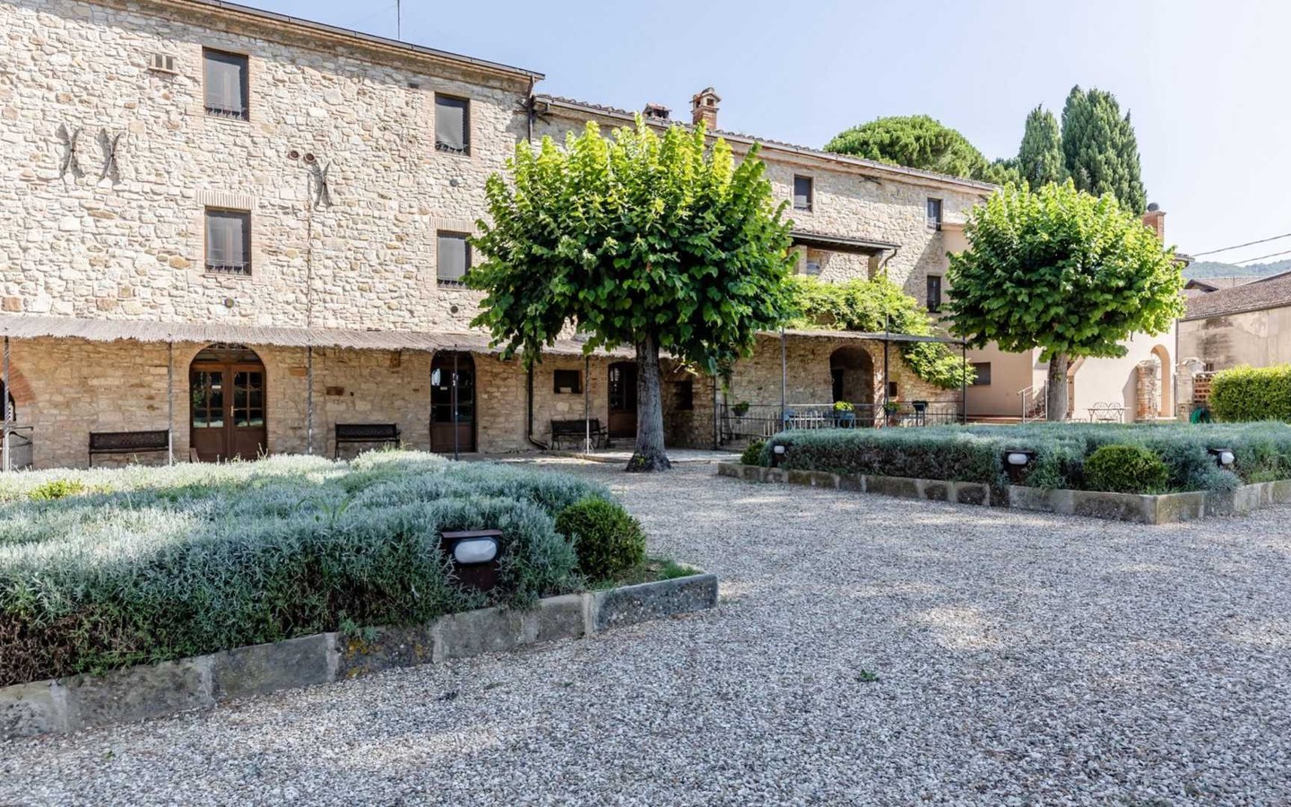 House in Passignano sul Trasimeno - view 1