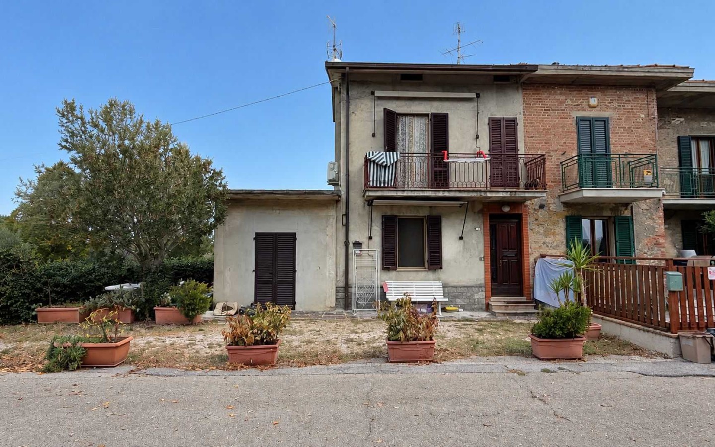House in San Fatucchio - view 1