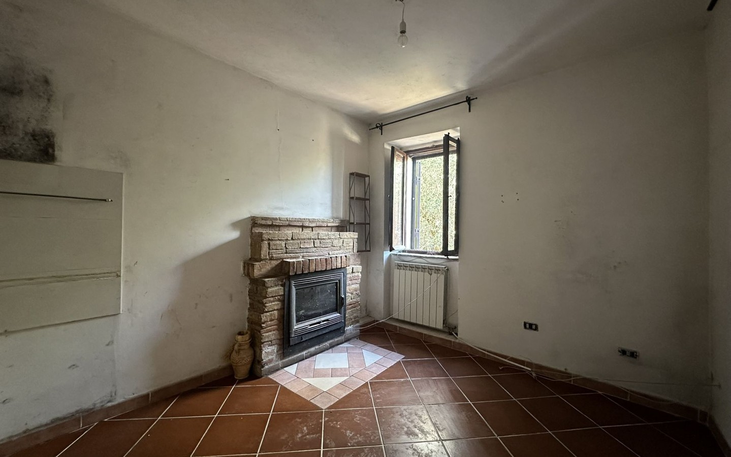 House in Fontignano - Image 5